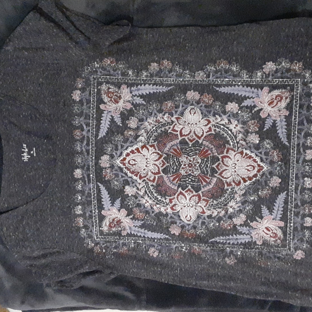 Style & Co Womens Top XL Bluish gray with floral design